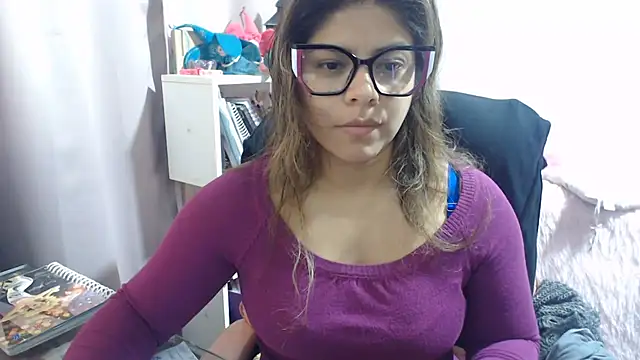 Snapshot of KatteAngelLat chatting on July 7, 2026, 12:57 am KatteAngelLat online show from July 7, 2026, 12:57 am