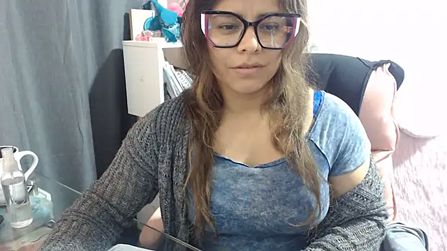 Snapshot of KatteAngelLat chatting on June 30, 2026, 12:10 am KatteAngelLat online show from June 30, 2026, 12:10 am