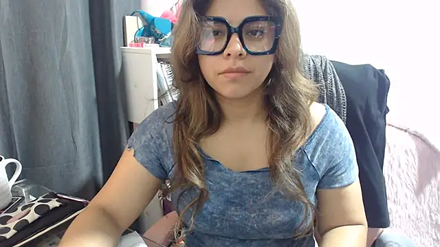 Snapshot of KatteAngelLat chatting on July 3, 2026, 12:17 am KatteAngelLat online show from July 3, 2026, 12:17 am
