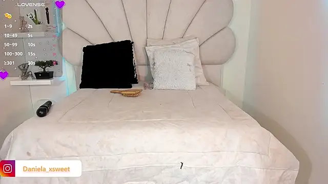 Danielaangelina online show from October 11, 2025, 6:25 am