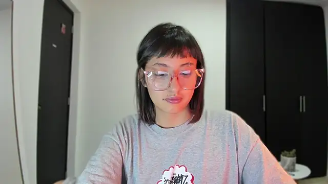 Snapshot of ggor4w33 chatting on October 11, 2025, 8:15 am ggor4w33 online show from October 11, 2025, 8:15 am