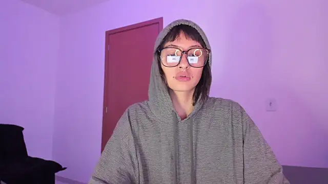 Snapshot of ggor4w33 chatting on October 21, 2025, 9:14 pm ggor4w33 online show from October 21, 2025, 9:14 pm