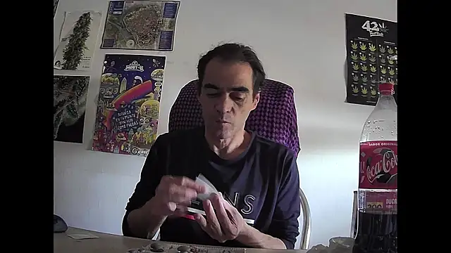 Snapshot of ReyDeBotones chatting on April 10, 2026, 4:25 pm ReyDeBotones online show from April 10, 2026, 4:25 pm