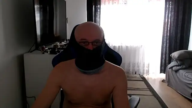 Snapshot of ruplumber chatting on June 18, 2026, 8:02 am ruplumber online show from June 18, 2026, 8:02 am