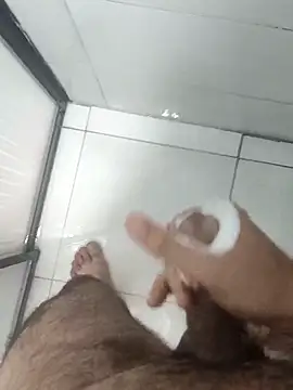 legolasleo online show from December 18, 2025, 7:40 pm