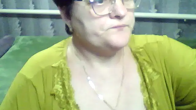 Snapshot of ElzaJewel chatting on March 10, 2026, 7:29 pm ElzaJewel online show from March 10, 2026, 7:29 pm