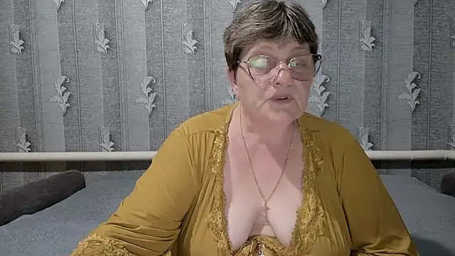 Snapshot of ElzaJewel chatting on May 10, 2026, 7:27 pm ElzaJewel online show from May 10, 2026, 7:27 pm
