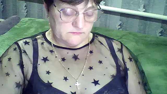 Snapshot of ElzaJewel chatting on March 15, 2026, 8:05 pm ElzaJewel online show from March 15, 2026, 8:05 pm