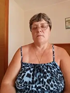 ElzaJewel online show from June 26, 2026, 9:04 am