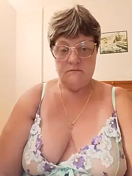 ElzaJewel online show from June 25, 2026, 8:58 pm