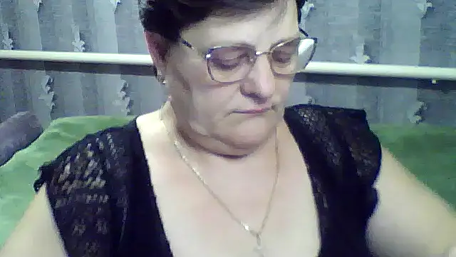 Snapshot of ElzaJewel chatting on March 18, 2026, 7:37 pm ElzaJewel online show from March 18, 2026, 7:37 pm