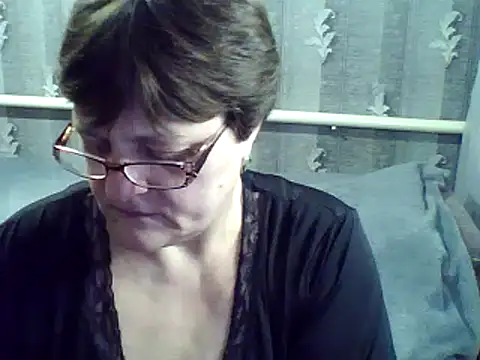 ElzaJewel online show from February 23, 2025, 5:45 am