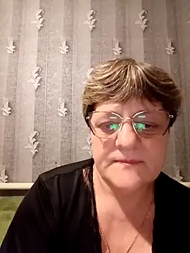 ElzaJewel online show from April 22, 2026, 9:21 pm