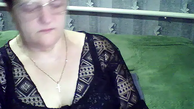 Snapshot of ElzaJewel chatting on March 12, 2026, 10:47 pm ElzaJewel online show from March 12, 2026, 10:47 pm