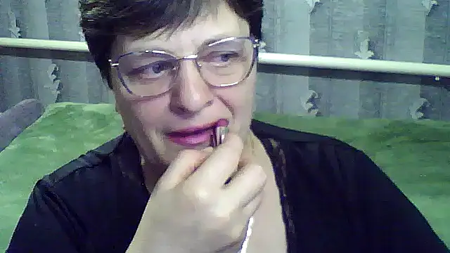 Snapshot of ElzaJewel chatting on March 16, 2026, 7:27 pm ElzaJewel online show from March 16, 2026, 7:27 pm