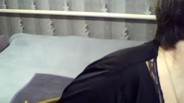 Snapshot of ElzaJewel chatting on February 20, 2026, 2:41 am ElzaJewel online show from February 20, 2026, 2:41 am