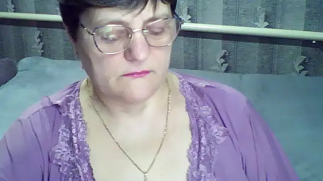 Snapshot of ElzaJewel chatting on March 6, 2026, 8:42 am ElzaJewel online show from March 6, 2026, 8:42 am