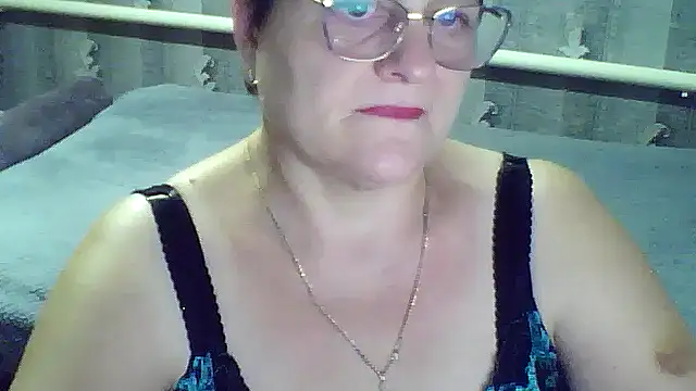 ElzaJewel online show from November 12, 2025, 6:56 pm