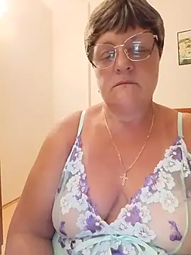 ElzaJewel online show from June 26, 2026, 9:09 pm