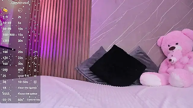 ariana jhonson1 online show from November 22, 2025, 12:15 pm