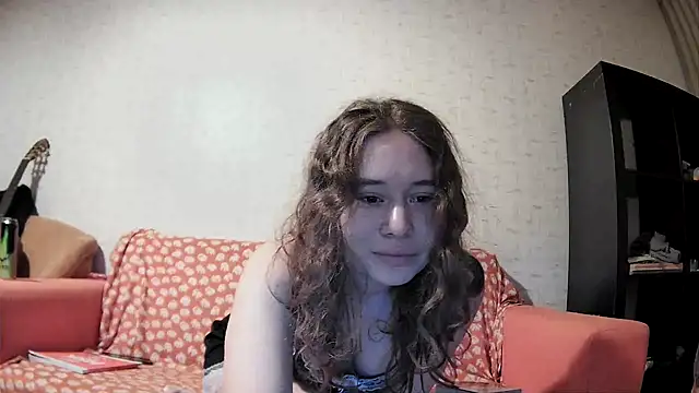 girliemilk online show from March 2, 2025, 6:24 pm