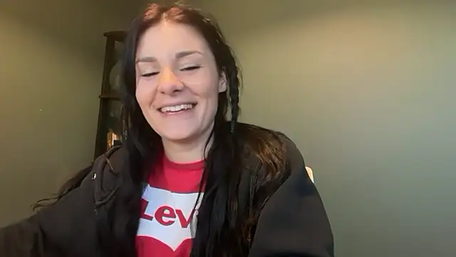 Snapshot of Petitecookie chatting on March 11, 2026, 5:51 pm Petitecookie online show from March 11, 2026, 5:51 pm
