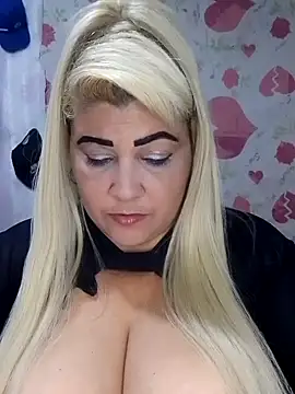 BonniAdams online show from October 19, 2025, 12:02 am