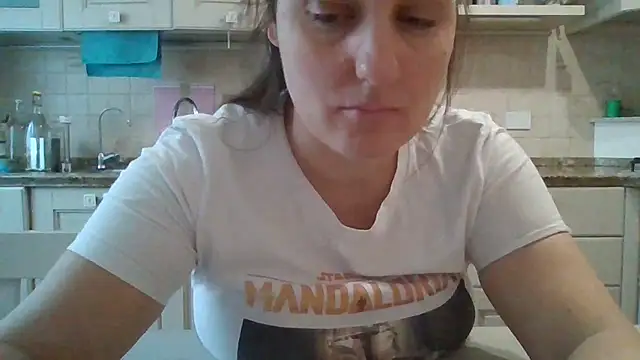 PrincessEileen89 online show from December 19, 2025, 1:24 pm