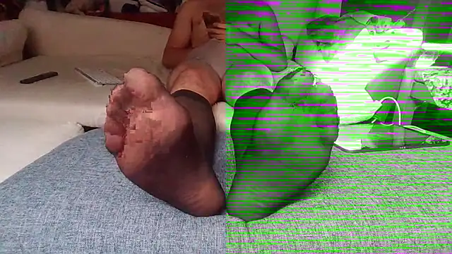 Snapshot of sheer_socks chatting on October 13, 2025, 8:49 am sheer socks online show from October 13, 2025, 8:49 am