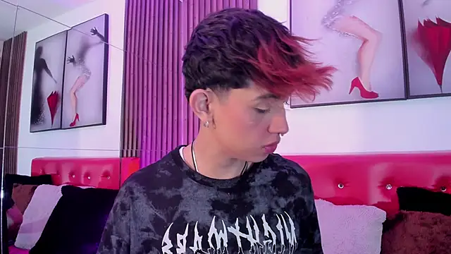 Snapshot of Allen_Starck chatting on October 24, 2025, 9:25 pm Allen Starck online show from October 24, 2025, 9:25 pm