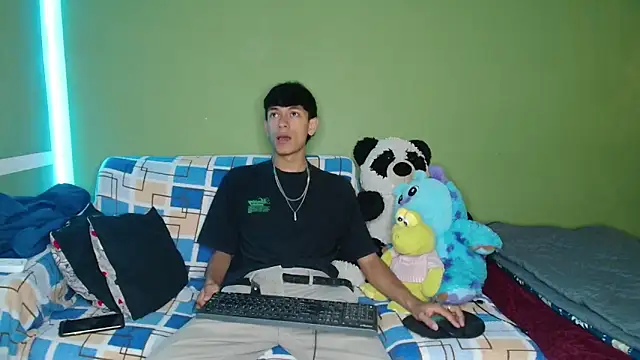 Snapshot of the_murderer chatting on October 31, 2025, 3:19 pm the murderer online show from October 31, 2025, 3:19 pm