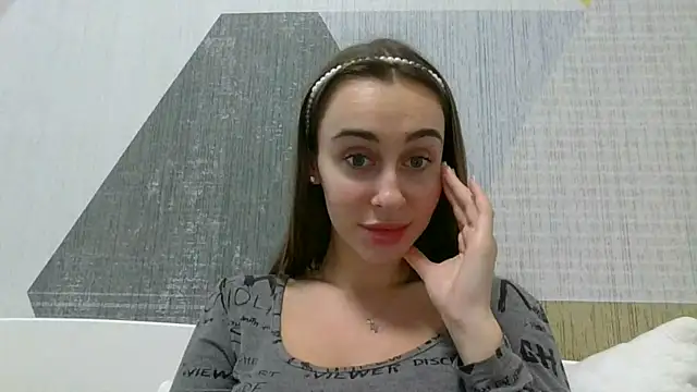 Barbie Giirls  online show from February 5, 2025, 10:19 am