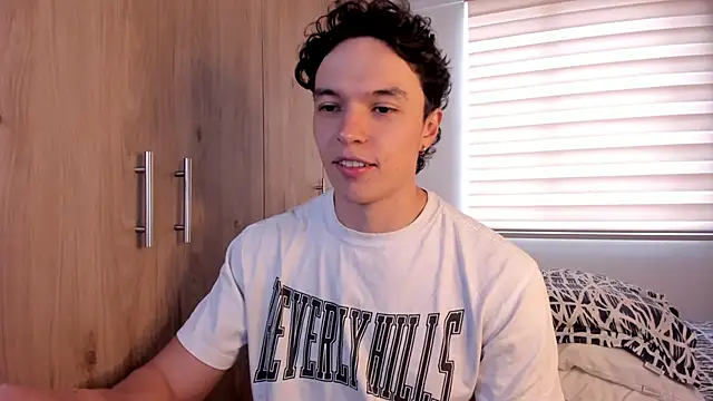 Mastrangelo xxx online show from November 29, 2025, 8:20 pm