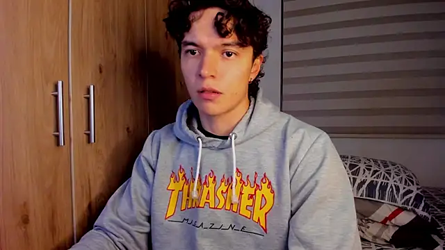 Mastrangelo xxx online show from December 20, 2025, 3:53 am