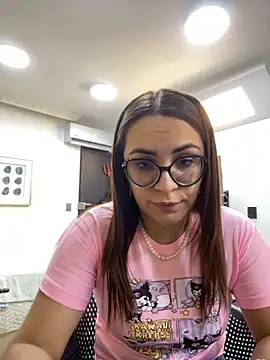 Snapshot of JessyCream chatting on November 15, 2025, 8:02 pm JessyCream online show from November 15, 2025, 8:02 pm