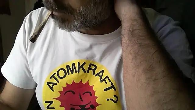Snapshot of arka6 chatting on April 15, 2026, 2:43 pm arka6 online show from April 15, 2026, 2:43 pm