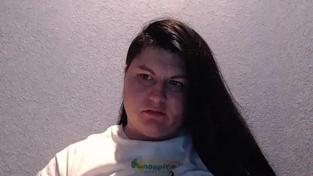 Snapshot of KiraSwee chatting on November 25, 2025, 6:08 pm KiraSwee online show from November 25, 2025, 6:08 pm