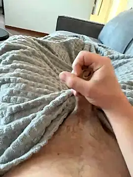 larss23 online show from April 7, 2026, 4:42 pm