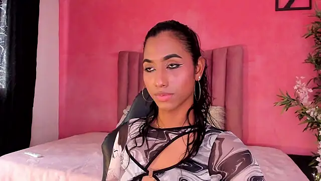 Snapshot of Alissemasiel chatting on February 9, 2026, 7:01 pm Alissemasiel online show from February 9, 2026, 7:01 pm