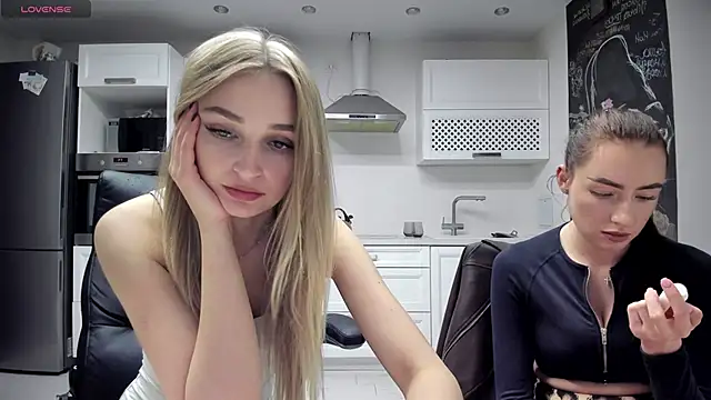 Snapshot of lisenok chatting on May 10, 2026, 7:16 pm lisenok online show from May 10, 2026, 7:16 pm