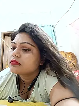 blue-berry07 online show from April 18, 2026, 7:58 pm