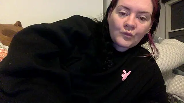 Snapshot of AureliaXOX chatting on November 5, 2025, 9:12 am AureliaXOX online show from November 5, 2025, 9:12 am