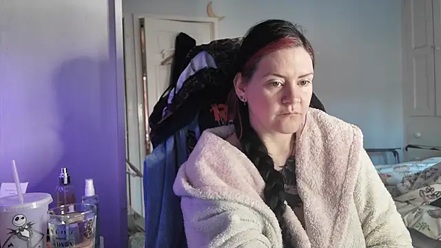 Snapshot of AureliaXOX chatting on December 4, 2025, 9:08 am AureliaXOX online show from December 4, 2025, 9:08 am