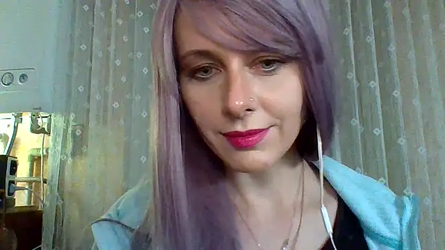 LuminousLady online show from February 17, 2025, 10:49 pm