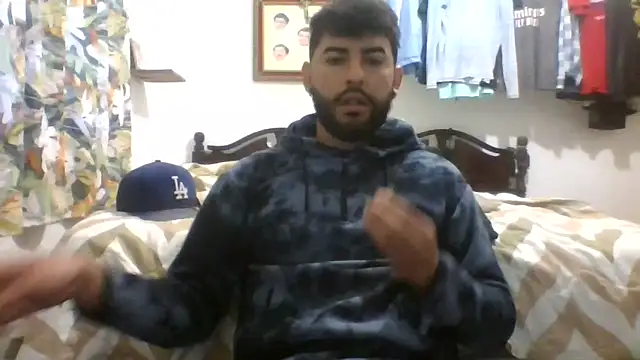 Snapshot of dickman10 chatting on September 25, 2025, 12:44 pm dickman10 online show from September 25, 2025, 12:44 pm