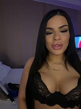 Snapshot of mrsbellanova chatting on October 14, 2025, 9:36 pm mrsbellanova online show from October 14, 2025, 9:36 pm