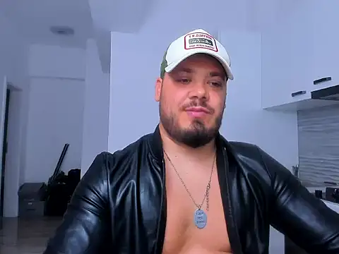 ZackMasterss online show from July 5, 2026, 9:43 pm