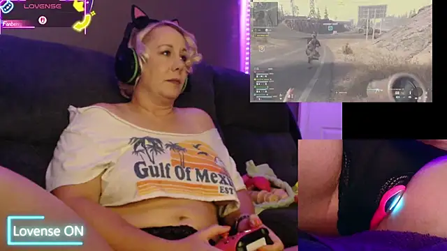 Trixiekittycutie online show from September 29, 2025, 1:23 am