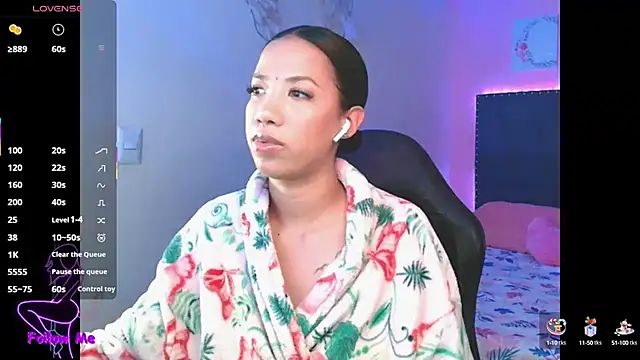 SallyWhitee online show from September 17, 2025, 3:52 am