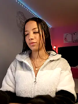 SallyWhitee online show from March 10, 2026, 5:22 am